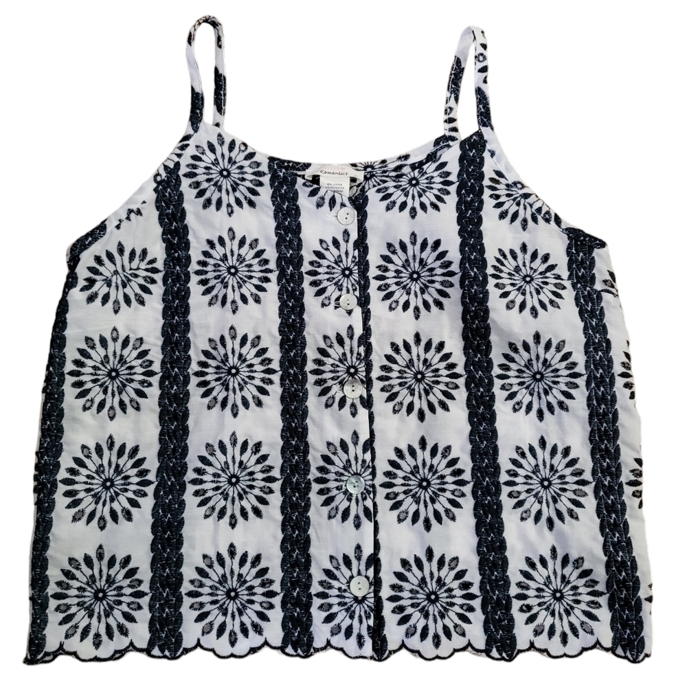 💕Urban romantics eyelet button up tank top Womens Size L Embroidered Boho